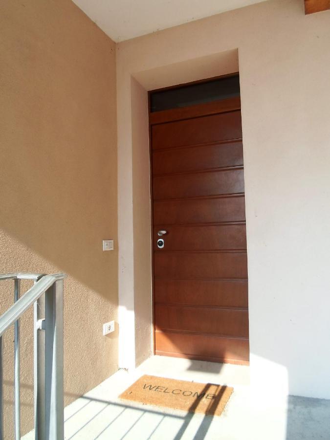 Ferienwohnung Casa Ines Lonato del Garda Exterior foto